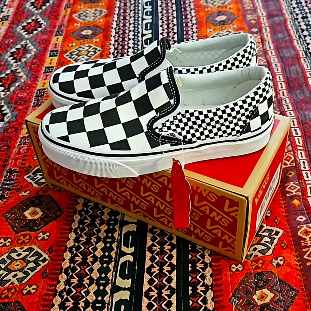 Vans checker